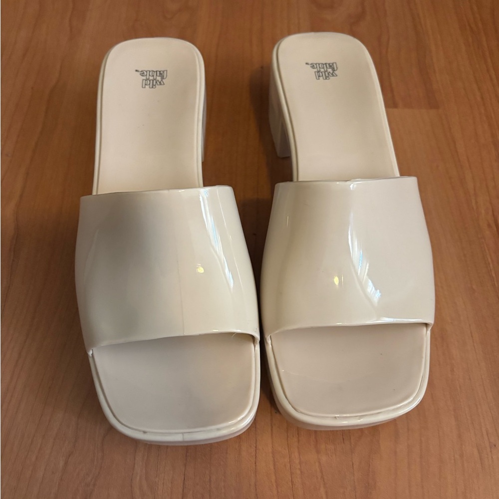 Wild Fable Cream Mules